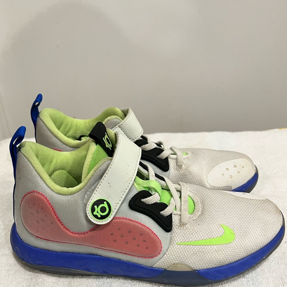 Nike Kevin Durant Basketball Sneakers- Size 3Y